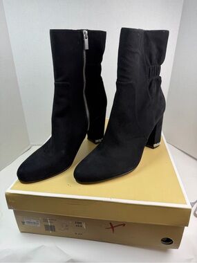 MICHAEL Michael Kors Dolores Black Suede Ankle Boot Almond Toe Size 11M EUC